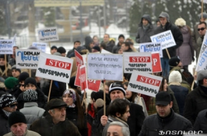 Ուղիղ միացում «Դեմ եմ»–ի հրավիրած և ոչիշխանական 4 խմբակցությունների մասնակցությամբ հավաք–երթից